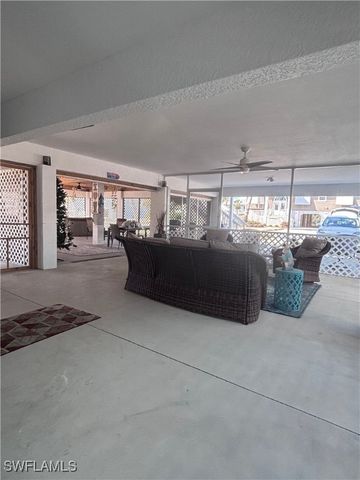 138 Gulf Island DR, Fort Myers Beach, FL 33931