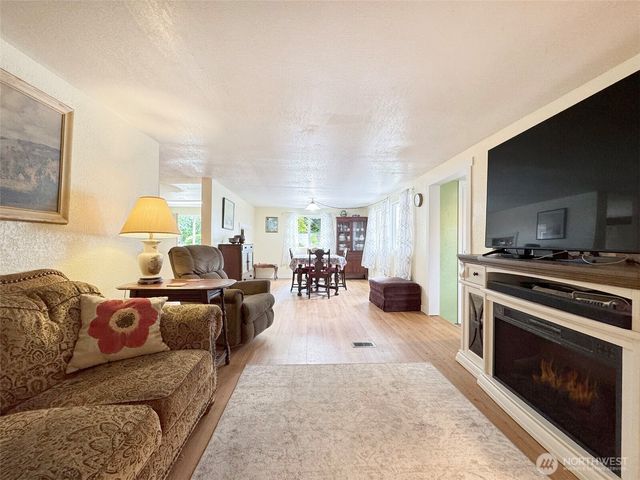372 Fleming Drive, Sequim, WA 98382