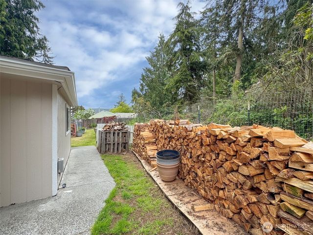 372 Fleming Drive, Sequim, WA 98382
