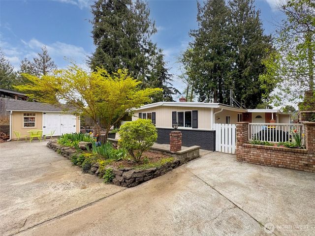 372 Fleming Drive, Sequim, WA 98382
