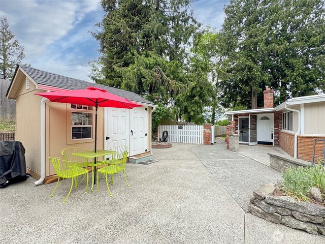 372 Fleming Drive, Sequim, WA 98382