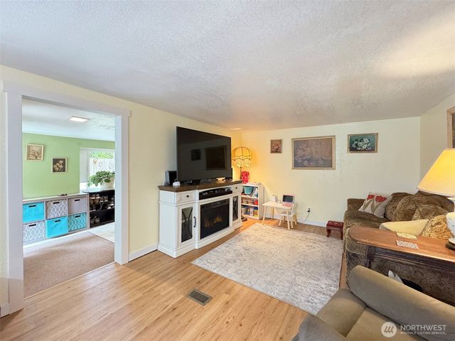 372 Fleming Drive, Sequim, WA 98382