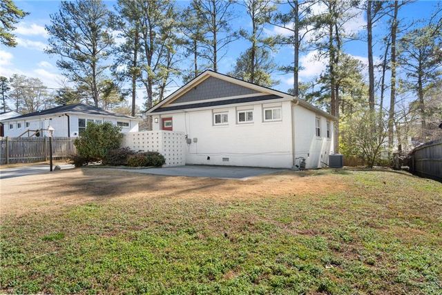 2026 Harwinor SE Road, Smyrna, GA 30082