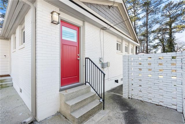 2026 Harwinor SE Road, Smyrna, GA 30082