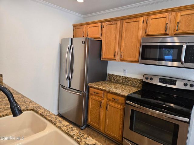 1137 Landsburn Circle, Westlake Village, CA 91361