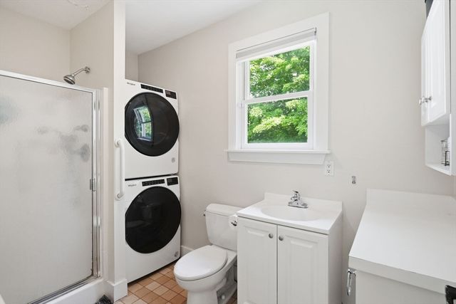 207 Dodge St, Beverly, MA 01915