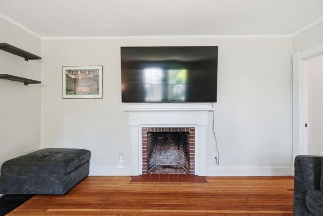 207 Dodge St, Beverly, MA 01915