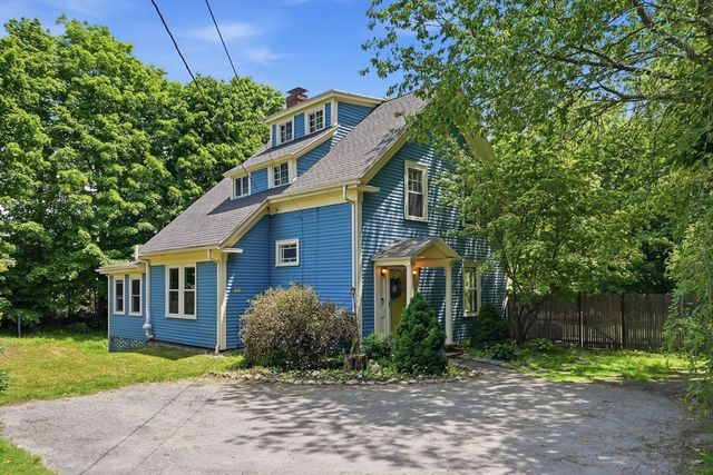 207 Dodge St, Beverly, MA 01915