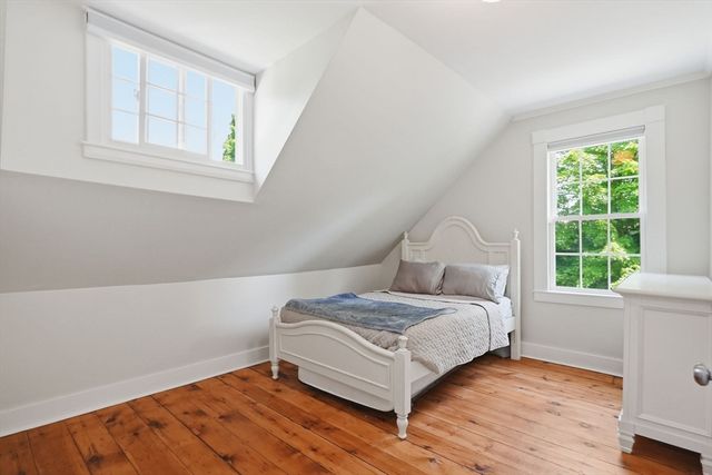 207 Dodge St, Beverly, MA 01915