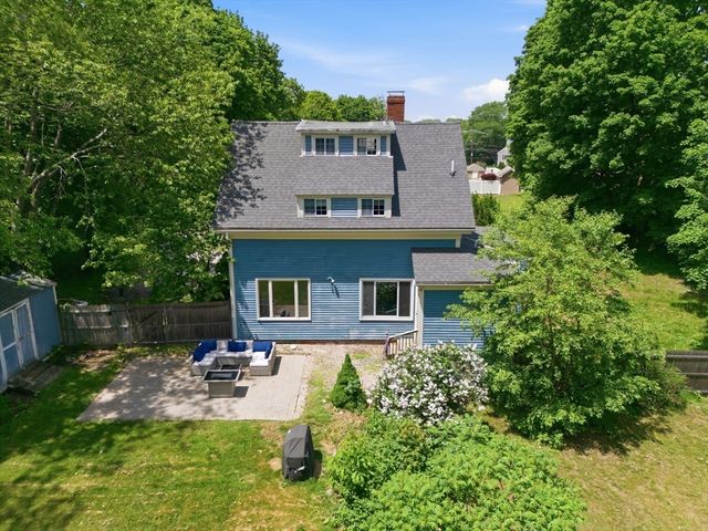 207 Dodge St, Beverly, MA 01915