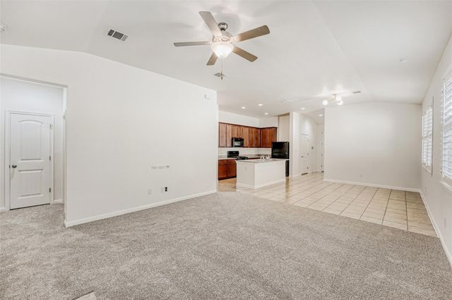 410 Anacua LOOP 30, Manchaca, TX 78652