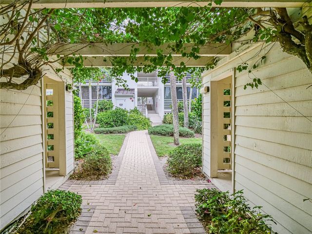 8444 Oceanside Drive D12, Indian River Shores, FL 32963