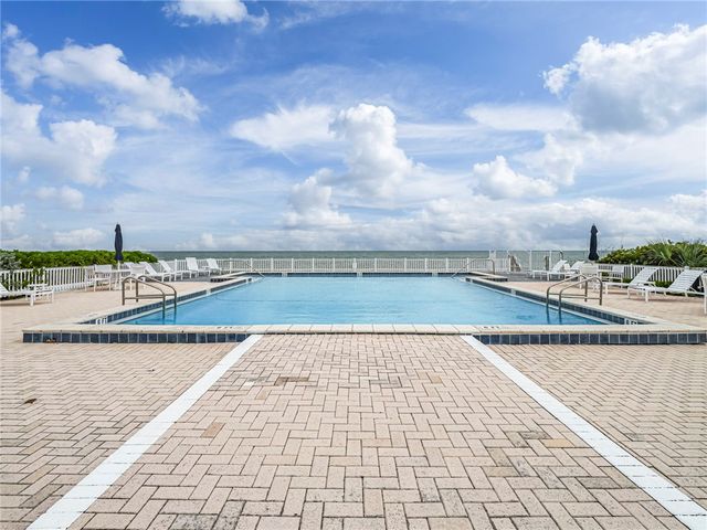 8444 Oceanside Drive D12, Indian River Shores, FL 32963