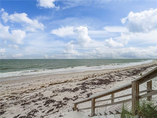 8444 Oceanside Drive D12, Indian River Shores, FL 32963