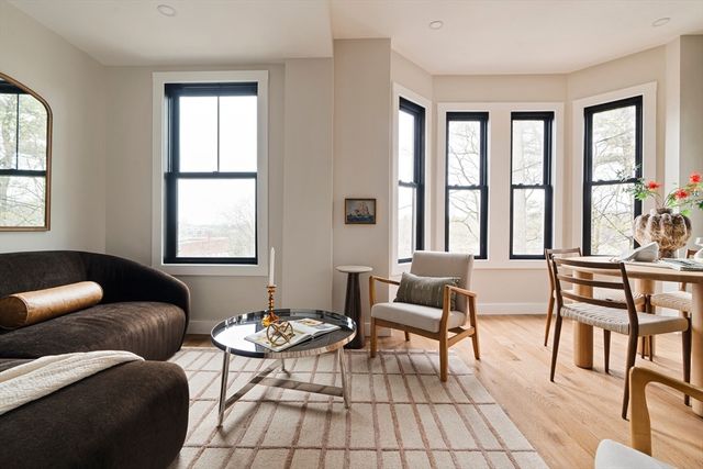 16 Yale Terrace 2, Boston, MA 02130