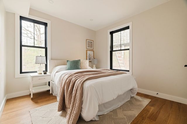 16 Yale Terrace 2, Boston, MA 02130