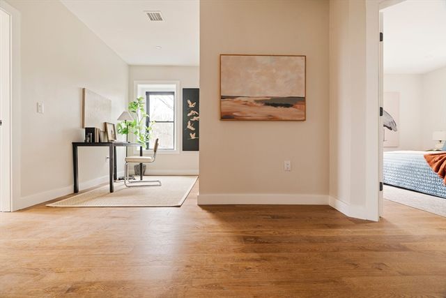 16 Yale Terrace 2, Boston, MA 02130