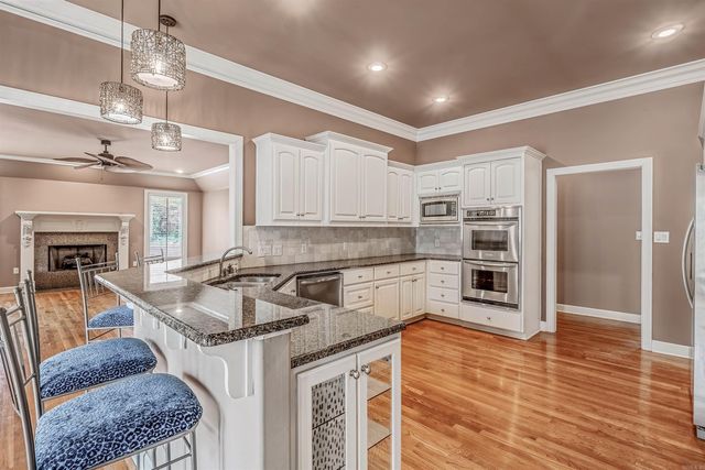 515 Shady Valley Drive, North Little Rock, AR 72116