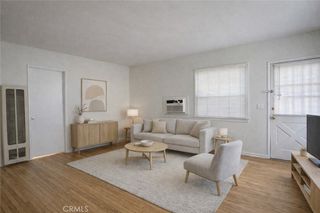 15234 Rayen Street F, North Hills, CA 91343