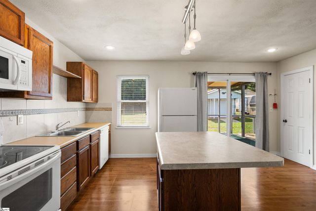 706 Harvey Road, Greer, SC 29651