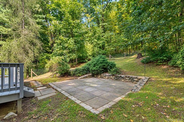 275 Todd Road, Katonah, NY 10536