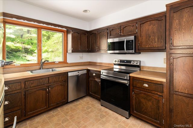 275 Todd Road, Katonah, NY 10536