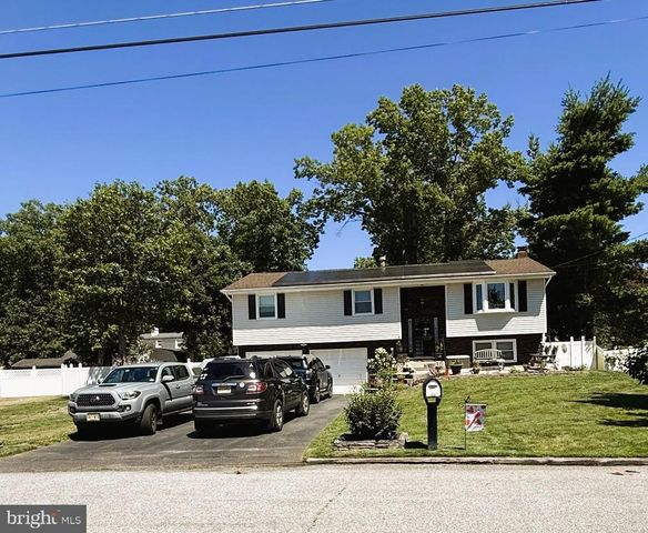 1629 DOLLY DR, Vineland, NJ 08361