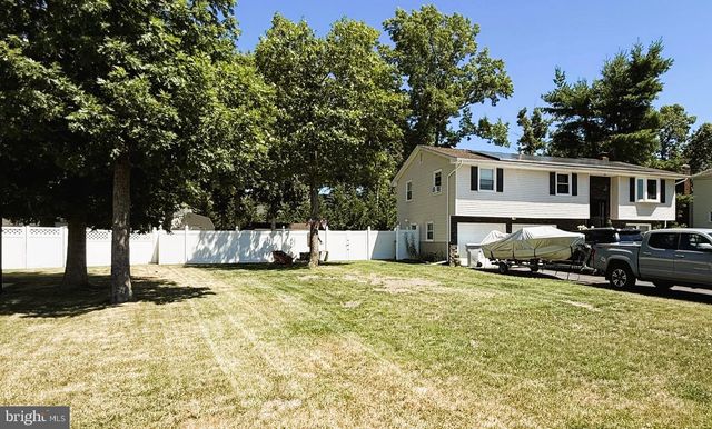 1629 DOLLY DR, Vineland, NJ 08361