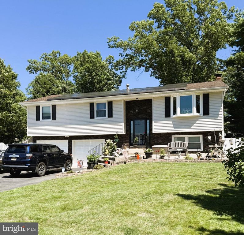 1629 DOLLY DR, Vineland, NJ 08361
