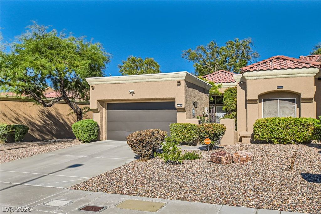 2740 Desert Crystal Drive 0, Las Vegas, NV 89134 — photo 3