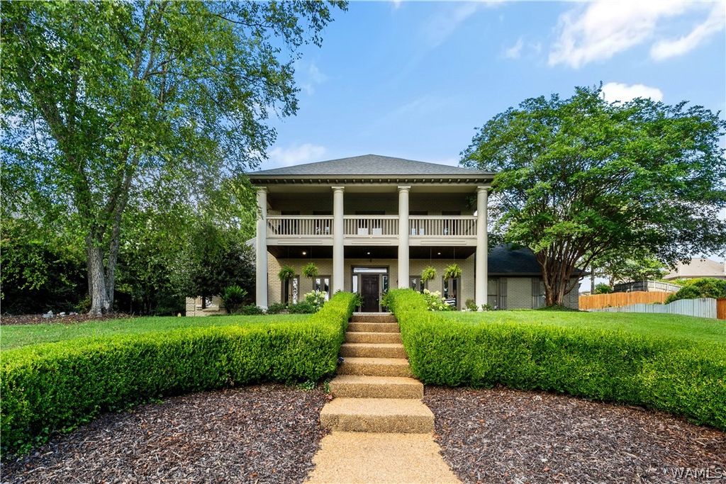 2821 LAKE CREST, Tuscaloosa, AL 35406