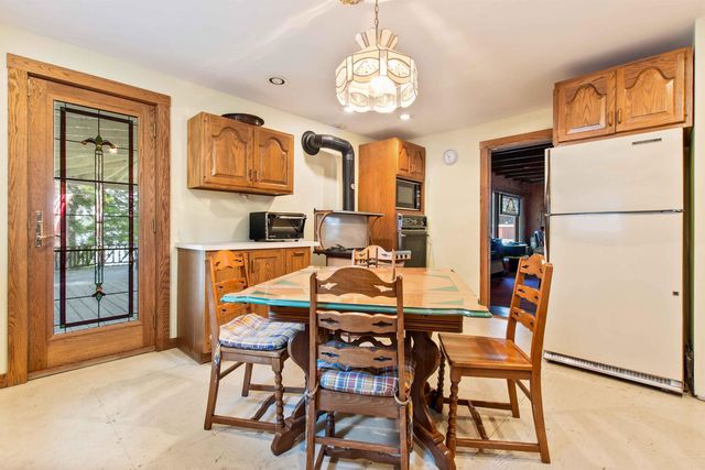 5 Lakeside Road, Newbury, NH 03255