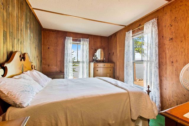 5 Lakeside Road, Newbury, NH 03255