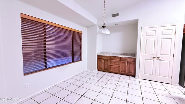 5585 N Moccasin Trail, Tucson, AZ 85750