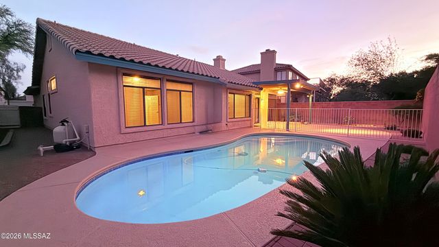 5585 N Moccasin Trail, Tucson, AZ 85750