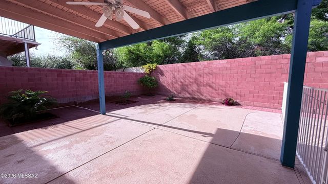5585 N Moccasin Trail, Tucson, AZ 85750