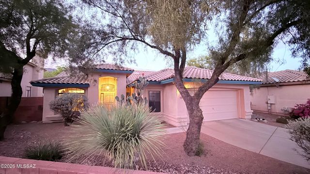 5585 N Moccasin Trail, Tucson, AZ 85750
