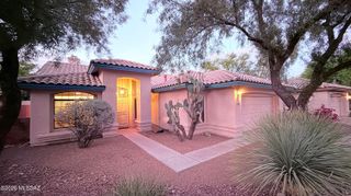 5585 N Moccasin Trail, Tucson, AZ 85750