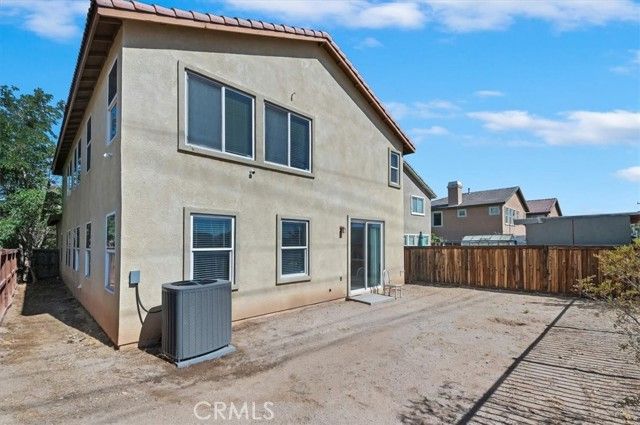 15165 Bluffside Lane, Victorville, CA 92394