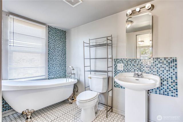 321 Malaga Avenue, Wenatchee, WA 98801