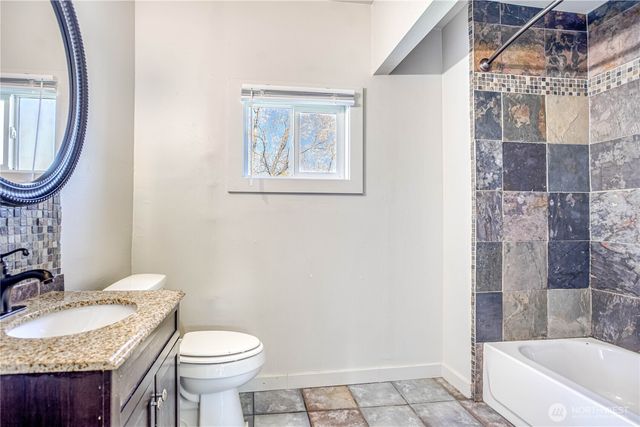 321 Malaga Avenue, Wenatchee, WA 98801