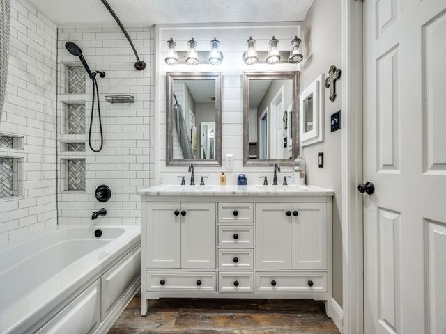 1454 Lochspring Drive, Rockwall, TX 75032