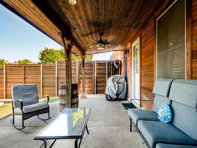 1454 Lochspring Drive, Rockwall, TX 75032