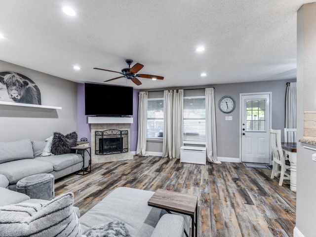 1454 Lochspring Drive, Rockwall, TX 75032