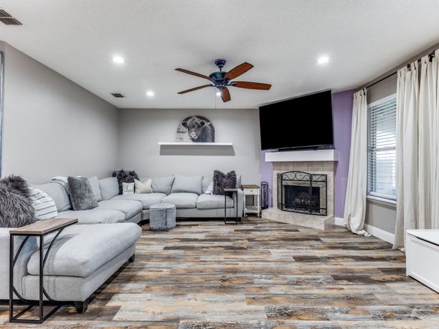 1454 Lochspring Drive, Rockwall, TX 75032