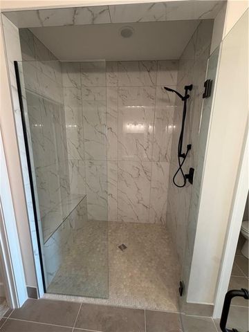 911 Savannah Lane, Greenwood, MO 64034