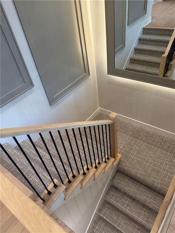 911 Savannah Lane, Greenwood, MO 64034