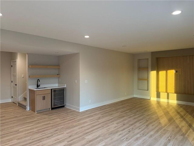 911 Savannah Lane, Greenwood, MO 64034