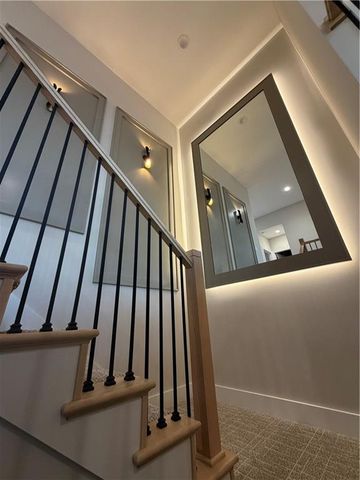 911 Savannah Lane, Greenwood, MO 64034