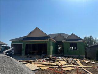 911 Savannah Lane, Greenwood, MO 64034